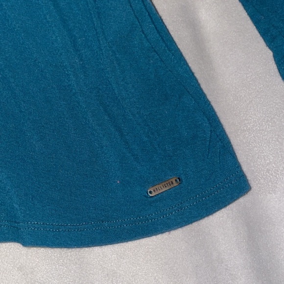 Hollister long sleeve top - Picture 3 of 4